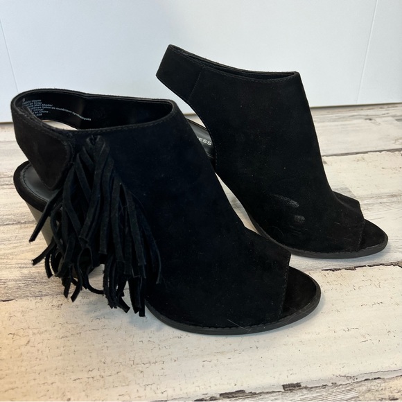 Express Open Toe Heeled Booties - Picture 3 of 6